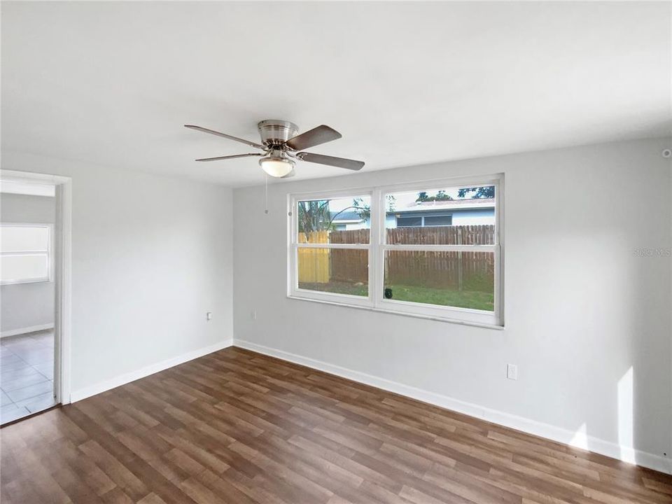 For Sale: $237,000 (3 beds, 1 baths, 1284 Square Feet)