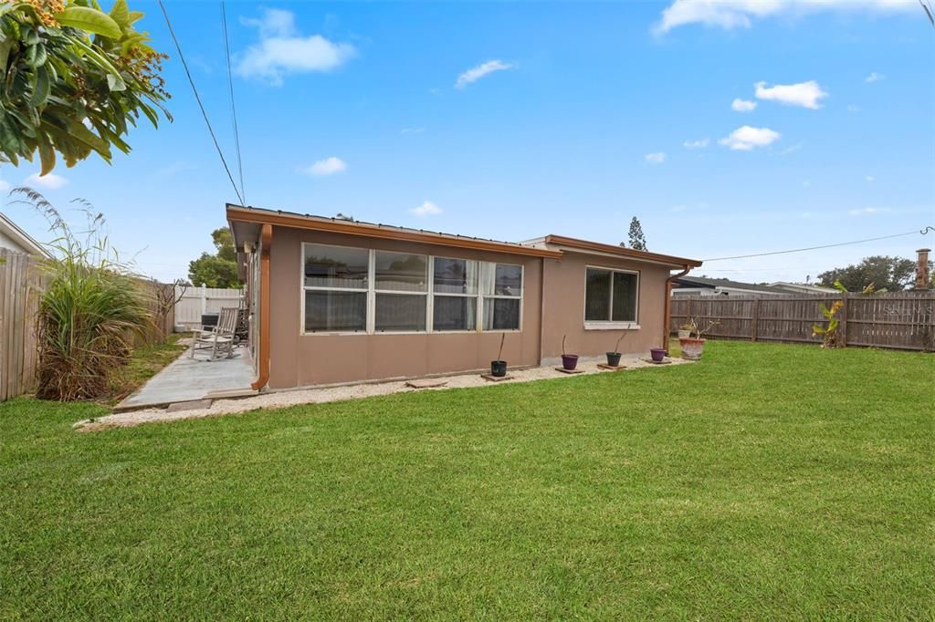 For Sale: $297,000 (3 beds, 1 baths, 1320 Square Feet)