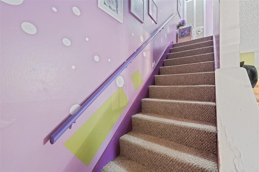 Active With Contract: $199,900 (3 beds, 2 baths, 1161 Square Feet)