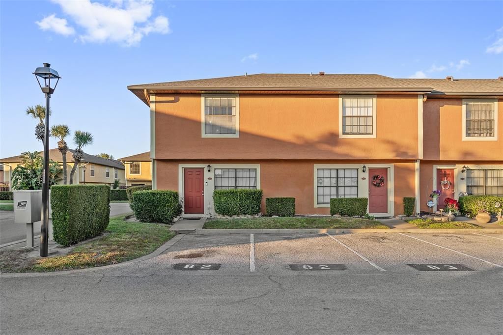 Active With Contract: $199,900 (3 beds, 2 baths, 1161 Square Feet)
