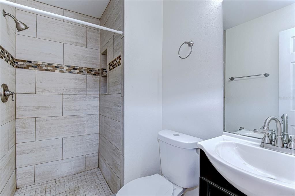 For Sale: $224,500 (2 beds, 2 baths, 1161 Square Feet)