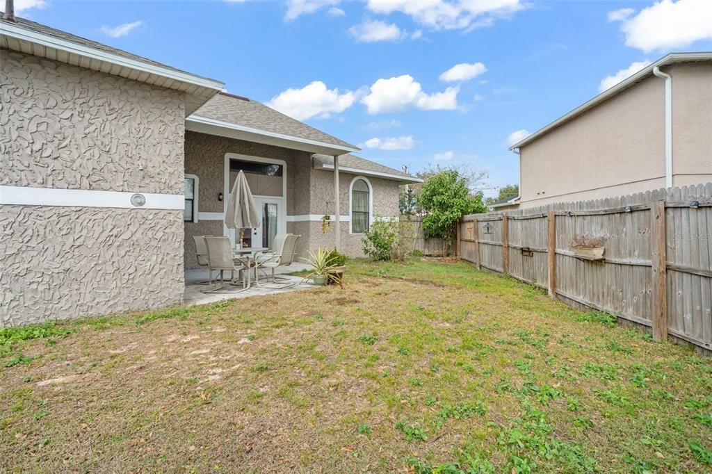 For Sale: $290,000 (3 beds, 2 baths, 1438 Square Feet)