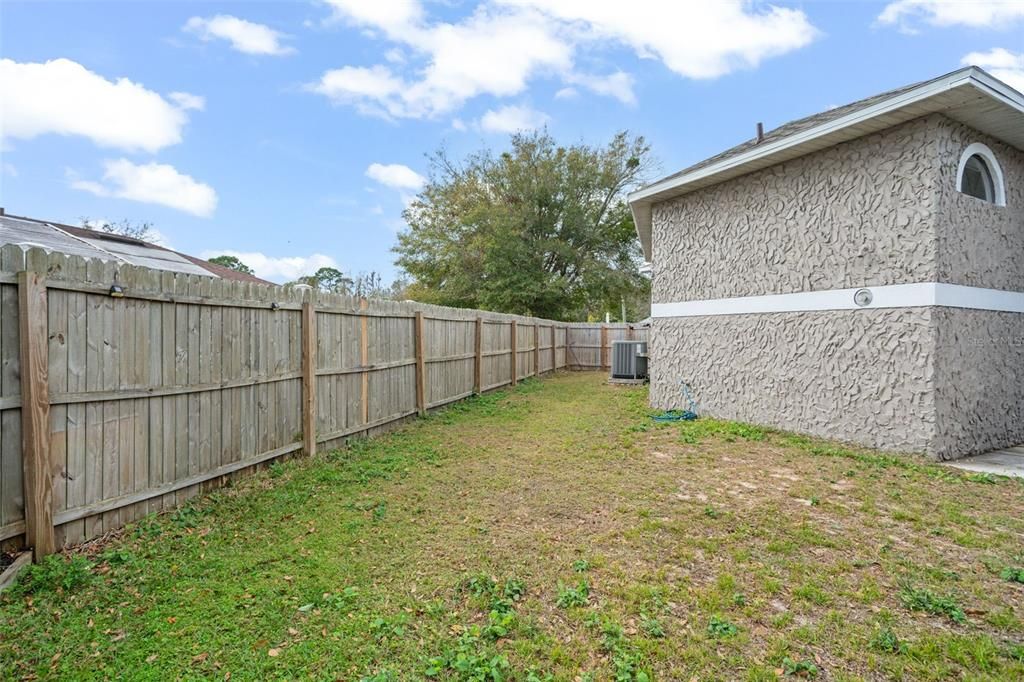 For Sale: $290,000 (3 beds, 2 baths, 1438 Square Feet)