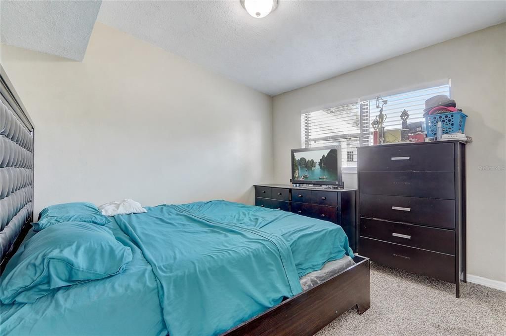 For Sale: $348,900 (3 beds, 1 baths, 1365 Square Feet)