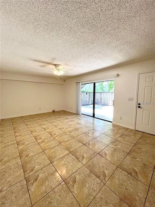 For Rent: $1,950 (2 beds, 2 baths, 1285 Square Feet)