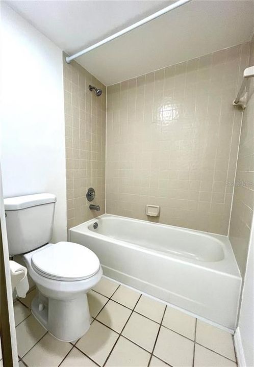 For Rent: $1,950 (2 beds, 2 baths, 1285 Square Feet)