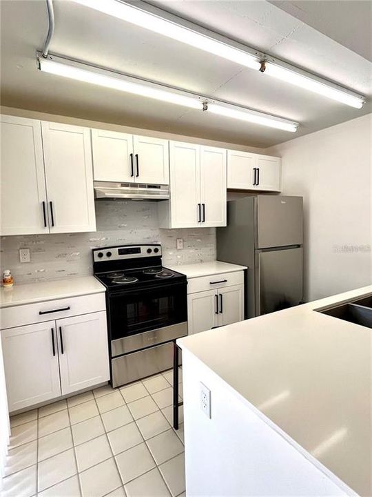 For Rent: $1,950 (2 beds, 2 baths, 1285 Square Feet)