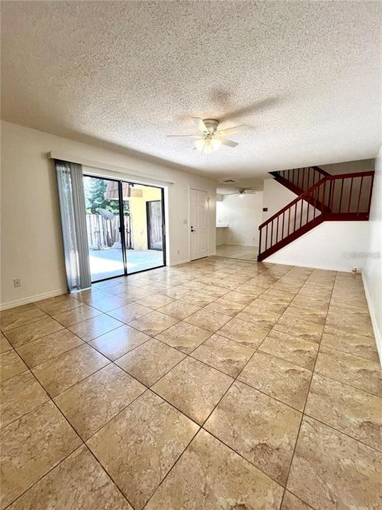 For Rent: $1,950 (2 beds, 2 baths, 1285 Square Feet)