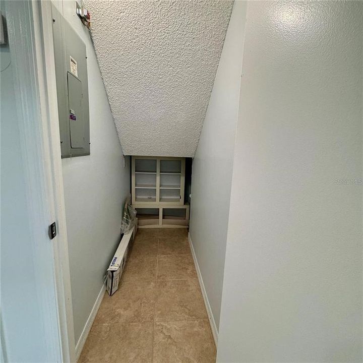 For Rent: $1,950 (2 beds, 2 baths, 1285 Square Feet)