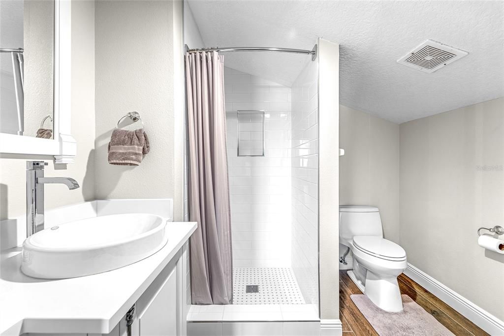 For Sale: $2,473,000 (3 beds, 3 baths, 2733 Square Feet)