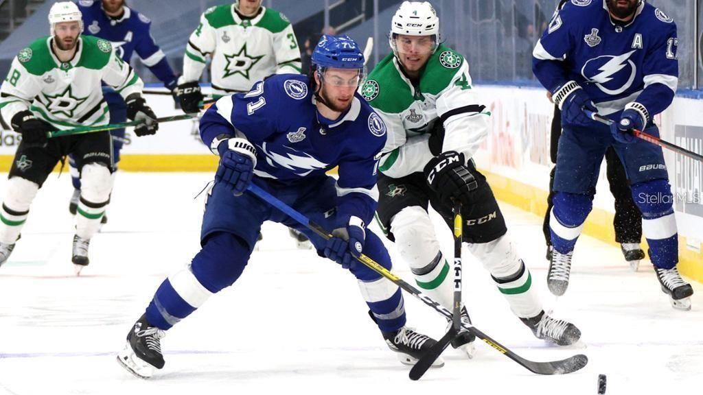 For Sale: $2,473,000 (3 beds, 3 baths, 2733 Square Feet)