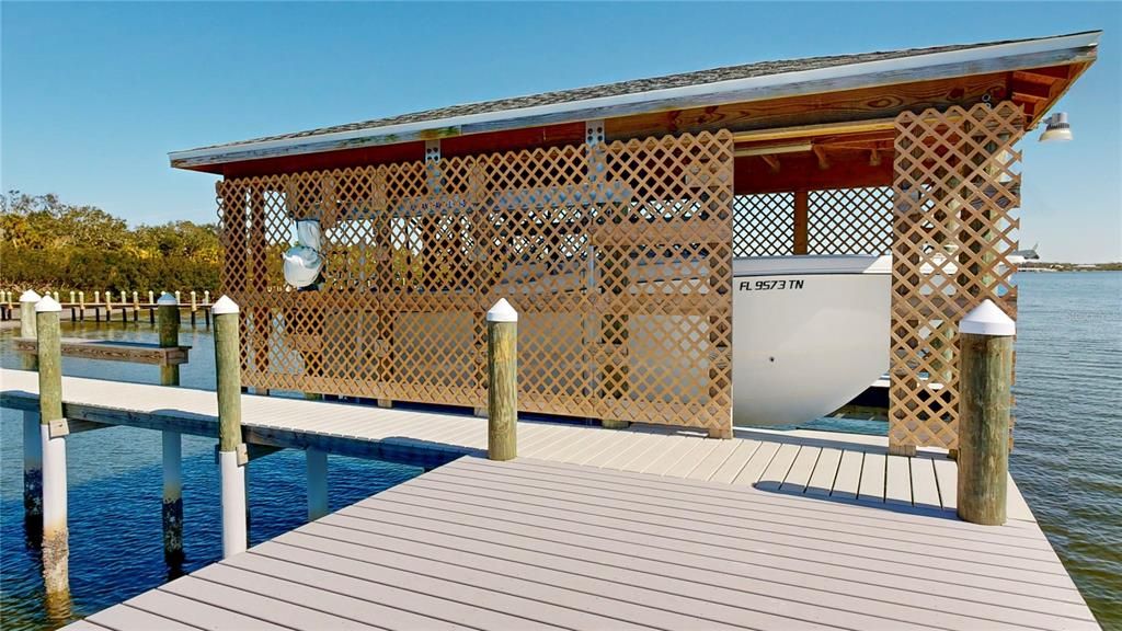 For Sale: $2,473,000 (3 beds, 3 baths, 2733 Square Feet)