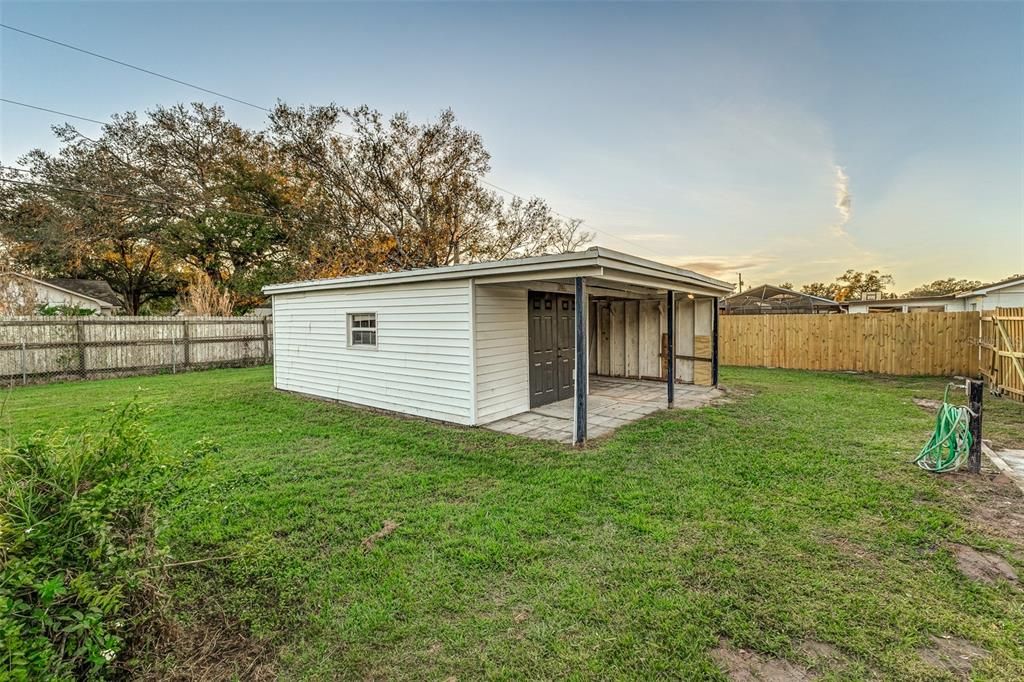 For Sale: $348,000 (3 beds, 2 baths, 1641 Square Feet)