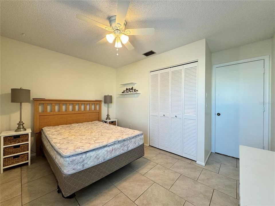 For Rent: $1,700 (2 beds, 2 baths, 912 Square Feet)