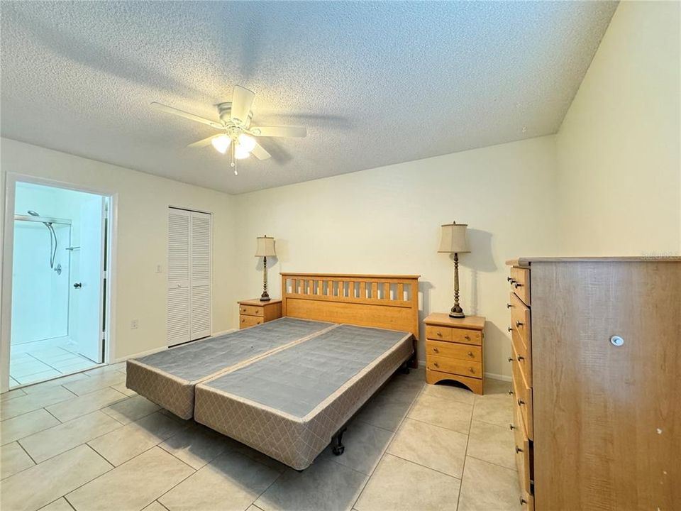 For Rent: $1,700 (2 beds, 2 baths, 912 Square Feet)