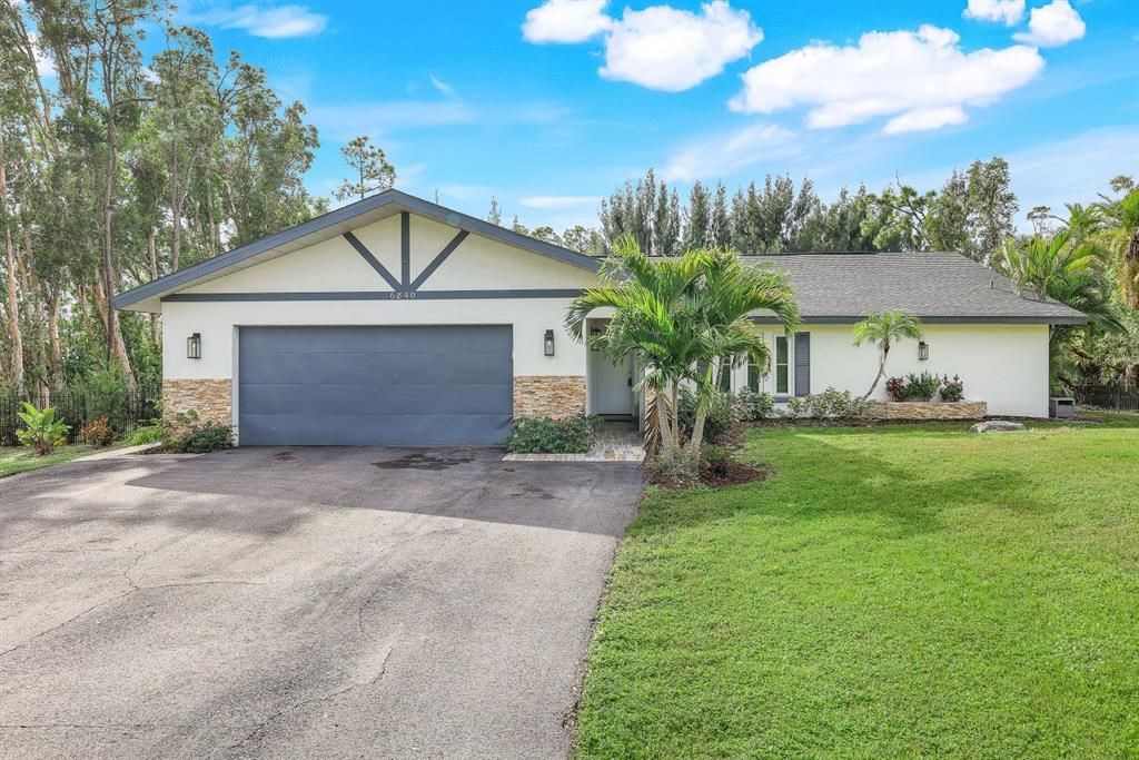 Recently Sold: $775,000 (3 beds, 2 baths, 2700 Square Feet)