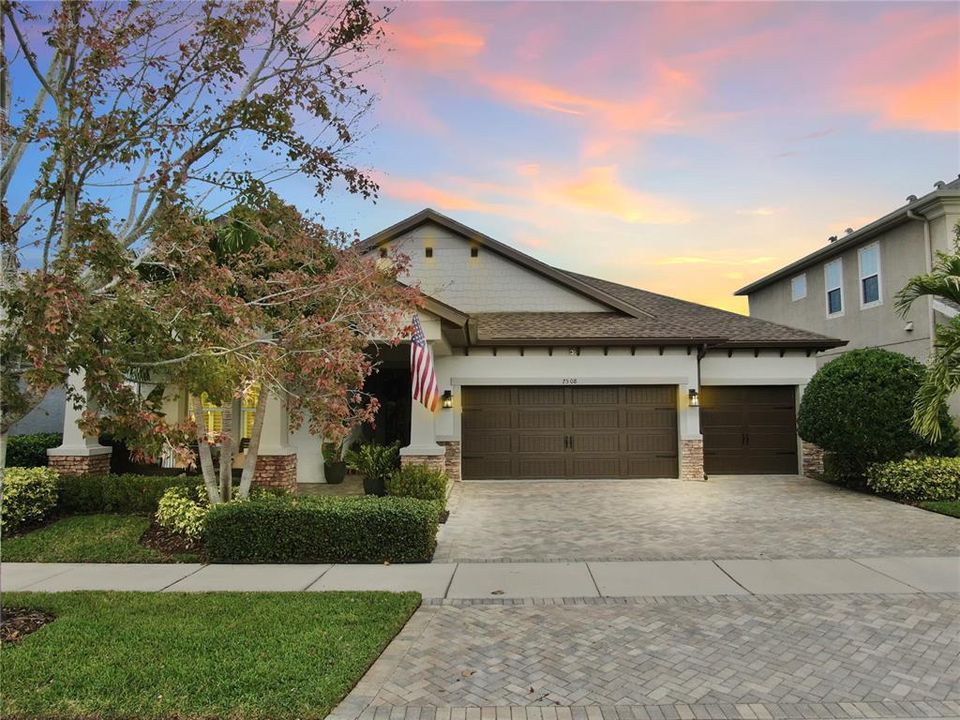 For Sale: $774,999 (3 beds, 3 baths, 2536 Square Feet)