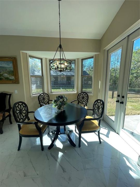 Casual Dining overlooking the Barn