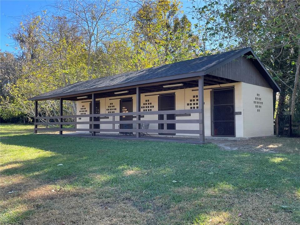 Nice Block Barn