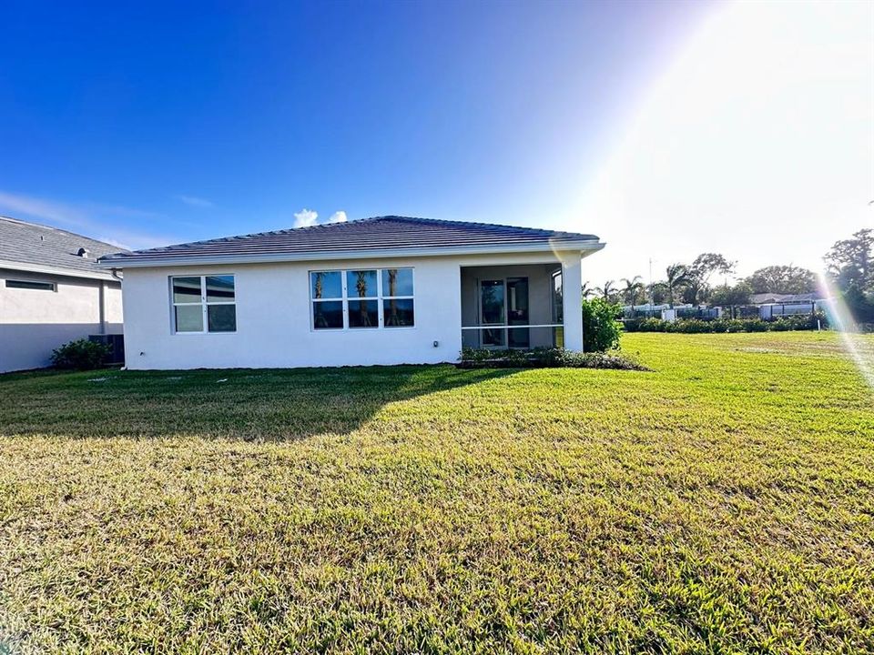 For Sale: $650,000 (4 beds, 2 baths, 1655 Square Feet)