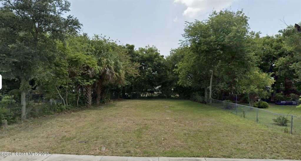 最近售出: $35,000 (0.12 acres)