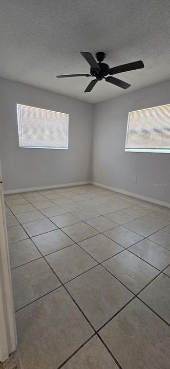 For Rent: $1,950 (2 beds, 2 baths, 922 Square Feet)