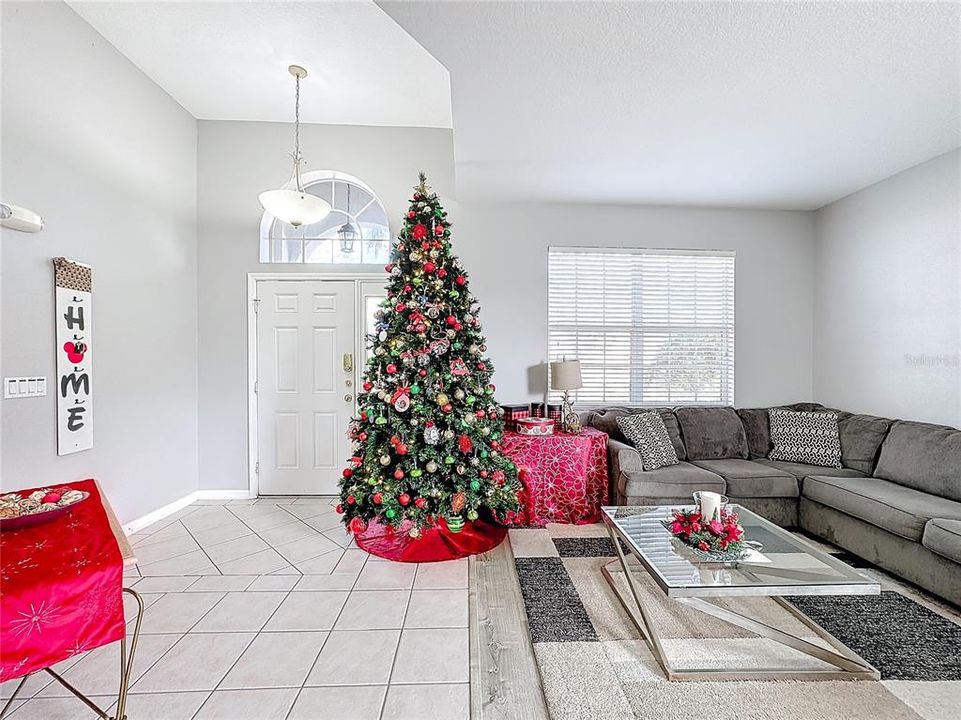 For Sale: $435,000 (4 beds, 2 baths, 2025 Square Feet)