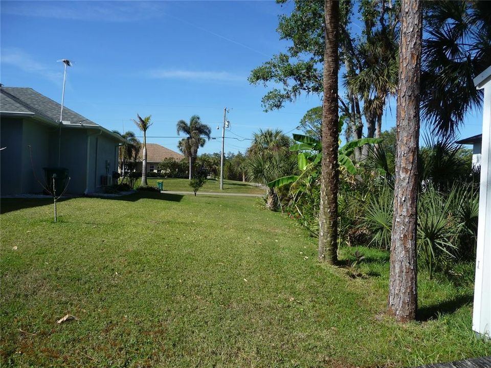 For Sale: $584,900 (3 beds, 2 baths, 1907 Square Feet)