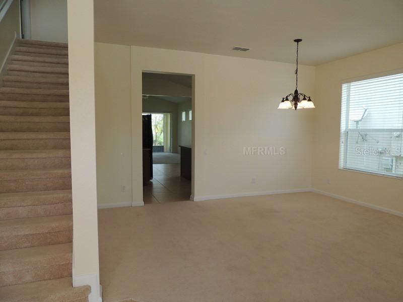 For Rent: $2,750 (3 beds, 2 baths, 2163 Square Feet)