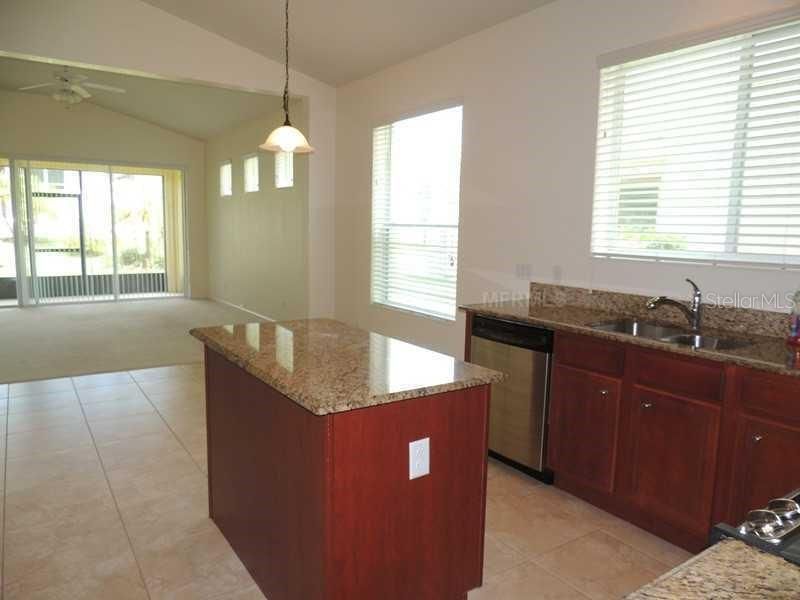 For Rent: $2,750 (3 beds, 2 baths, 2163 Square Feet)