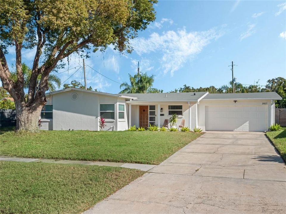 For Sale: $499,000 (3 beds, 2 baths, 1719 Square Feet)