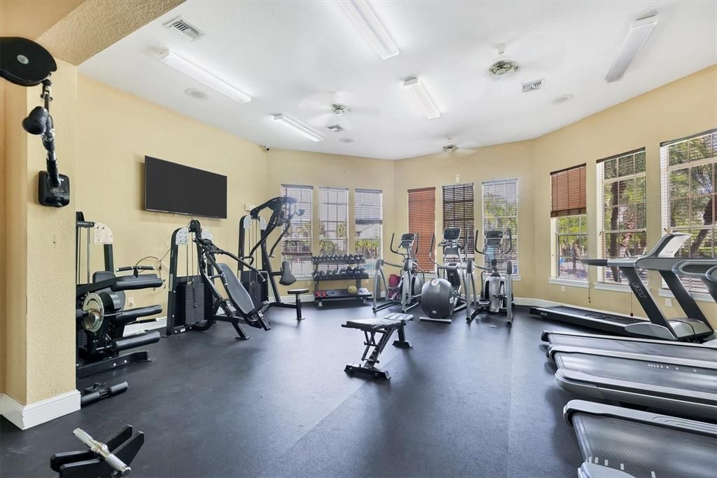 Active With Contract: $159,000 (1 beds, 1 baths, 752 Square Feet)