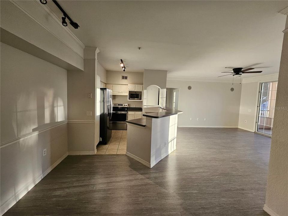 For Rent: $1,875 (3 beds, 2 baths, 1260 Square Feet)