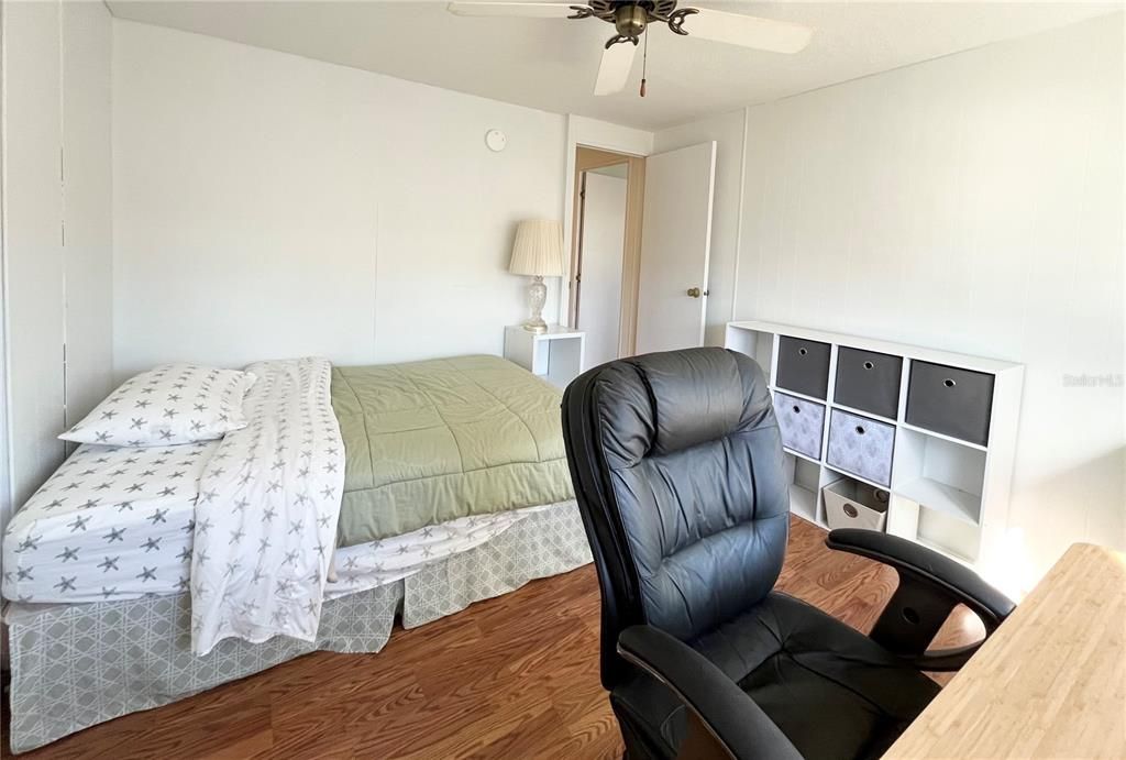 For Sale: $167,000 (2 beds, 2 baths, 1127 Square Feet)