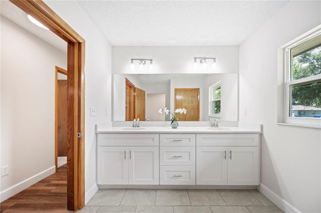 待售: $379,950 (3 贝兹, 2 浴室, 2772 平方英尺)