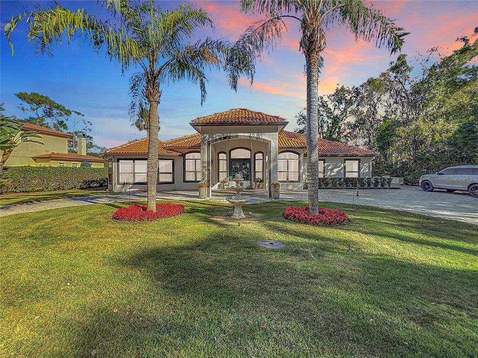 Recently Sold: $2,395,000 (7 beds, 6 baths, 6374 Square Feet)