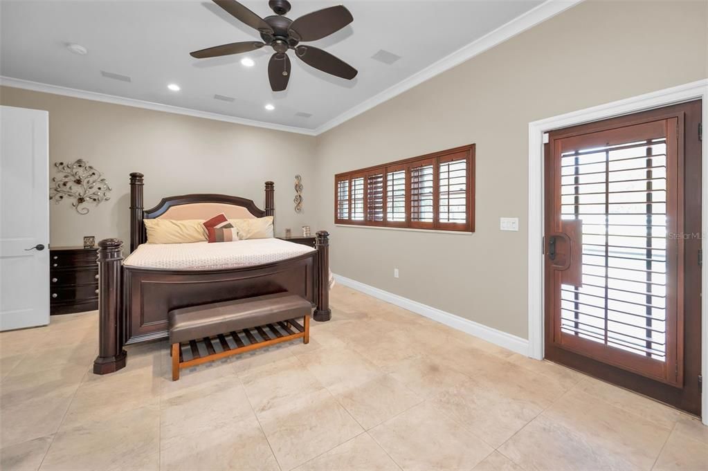 For Sale: $2,500,000 (4 beds, 4 baths, 5256 Square Feet)