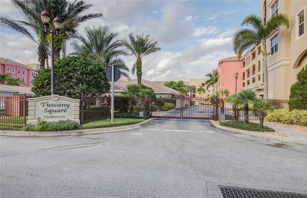 GATED ENTRY TO TUSCANY SQUARE