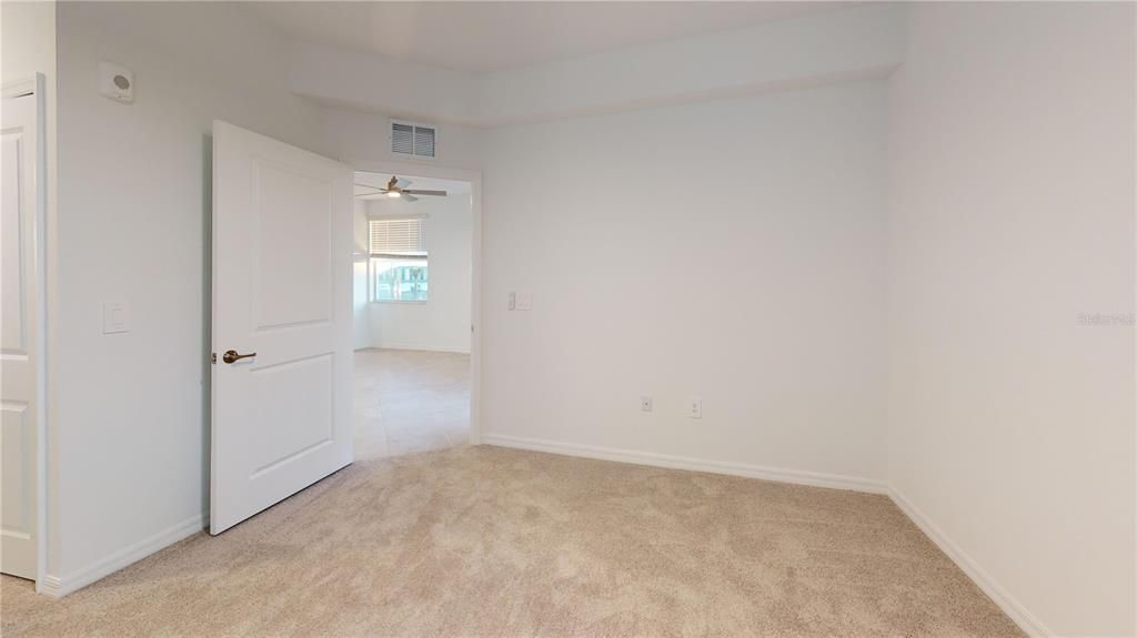 For Sale: $379,000 (2 beds, 2 baths, 1313 Square Feet)