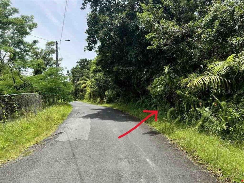 待售: $315,000 (6.37 acres)