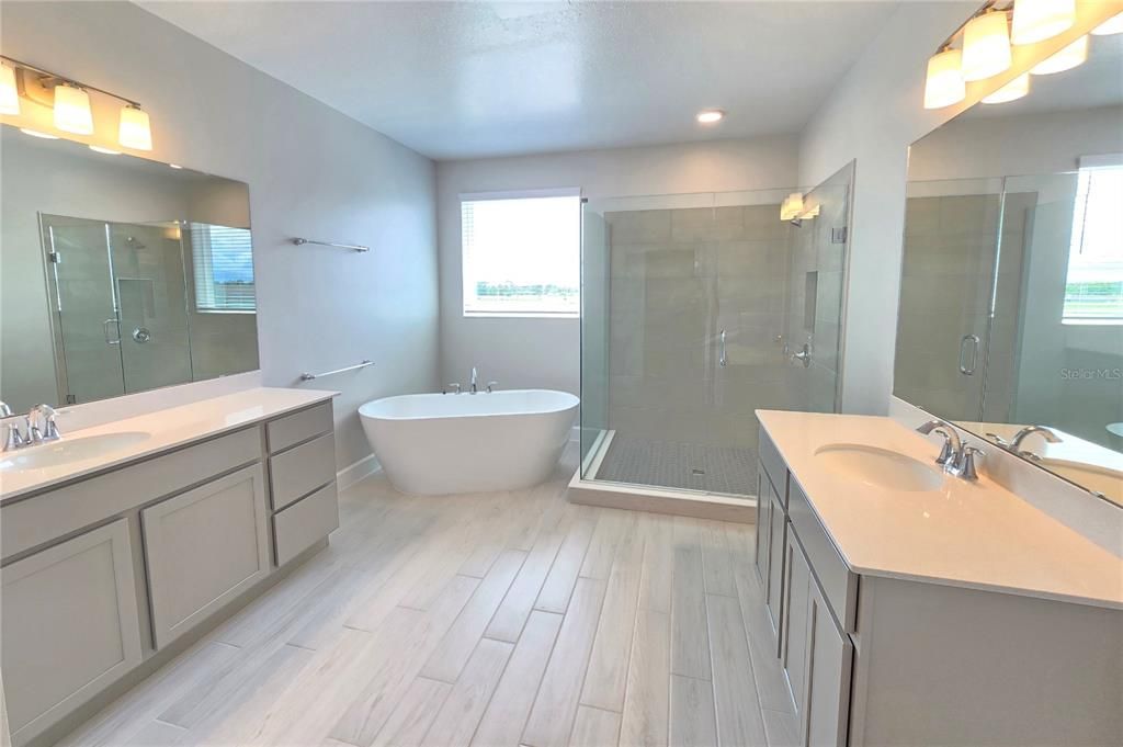 For Sale: $544,990 (5 beds, 4 baths, 3120 Square Feet)