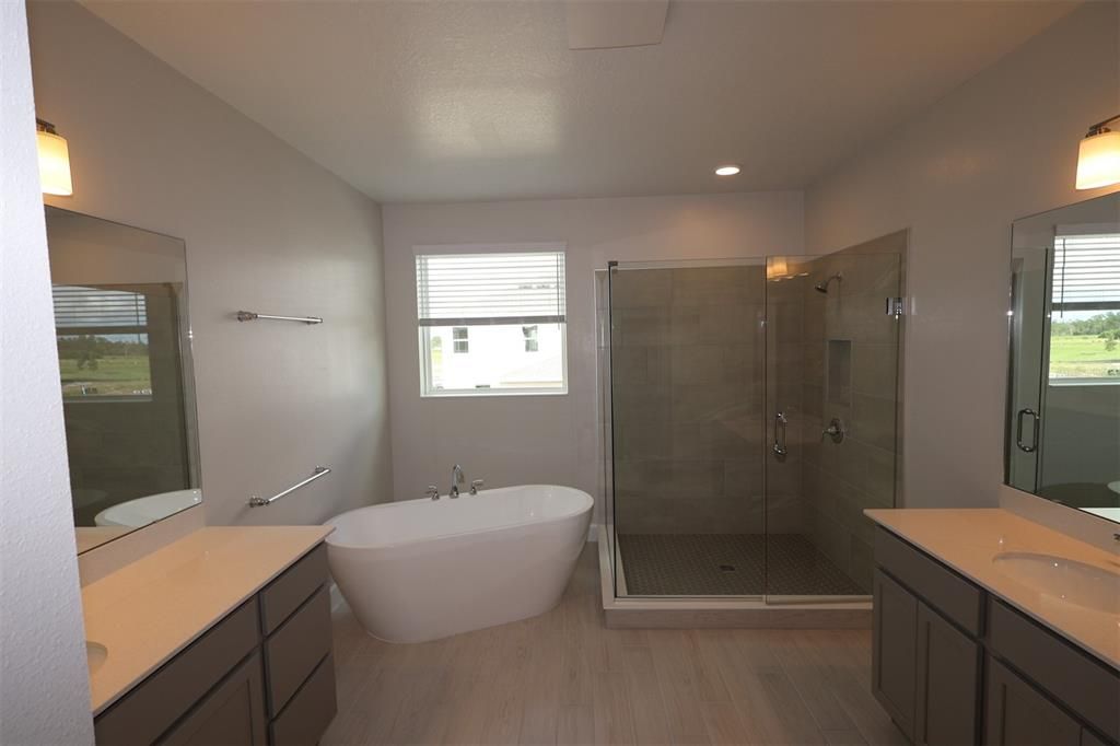 For Sale: $544,990 (5 beds, 4 baths, 3120 Square Feet)