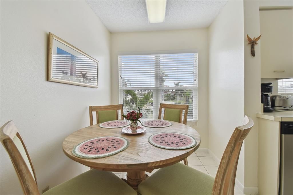 For Sale: $379,000 (2 beds, 2 baths, 1070 Square Feet)