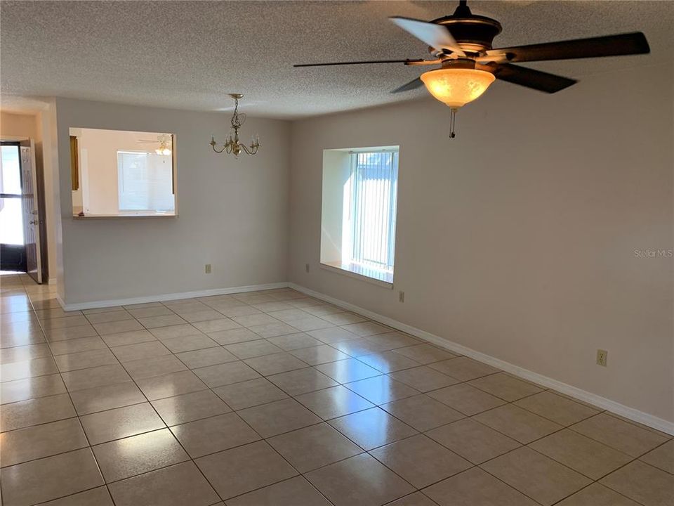 For Rent: $2,000 (2 beds, 2 baths, 1117 Square Feet)