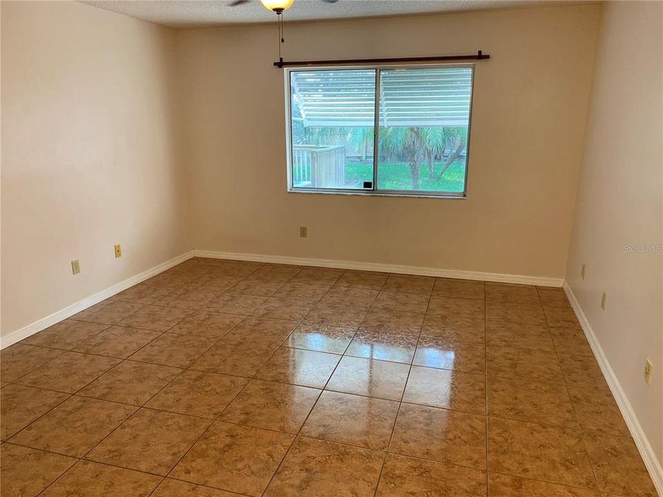 For Rent: $2,000 (2 beds, 2 baths, 1117 Square Feet)