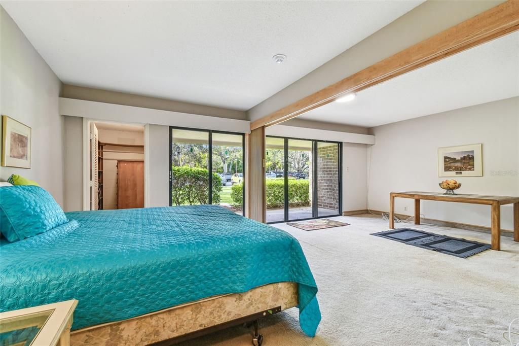 合同活跃: $143,000 (1 贝兹, 1 浴室, 610 平方英尺)