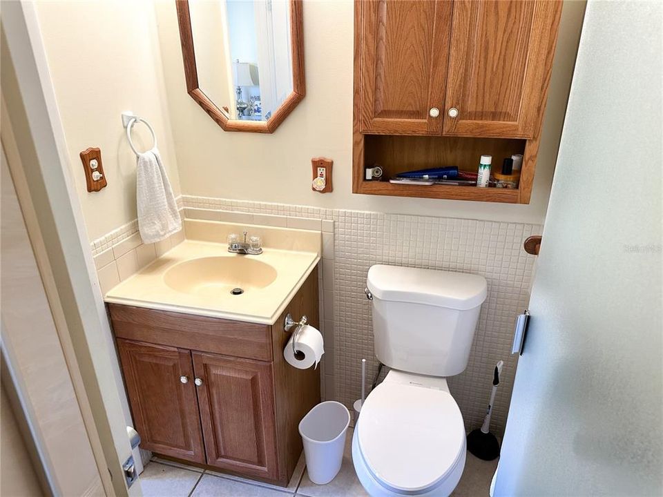 For Sale: $159,000 (2 beds, 2 baths, 816 Square Feet)