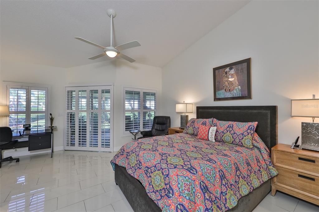 For Sale: $449,900 (3 beds, 2 baths, 1704 Square Feet)