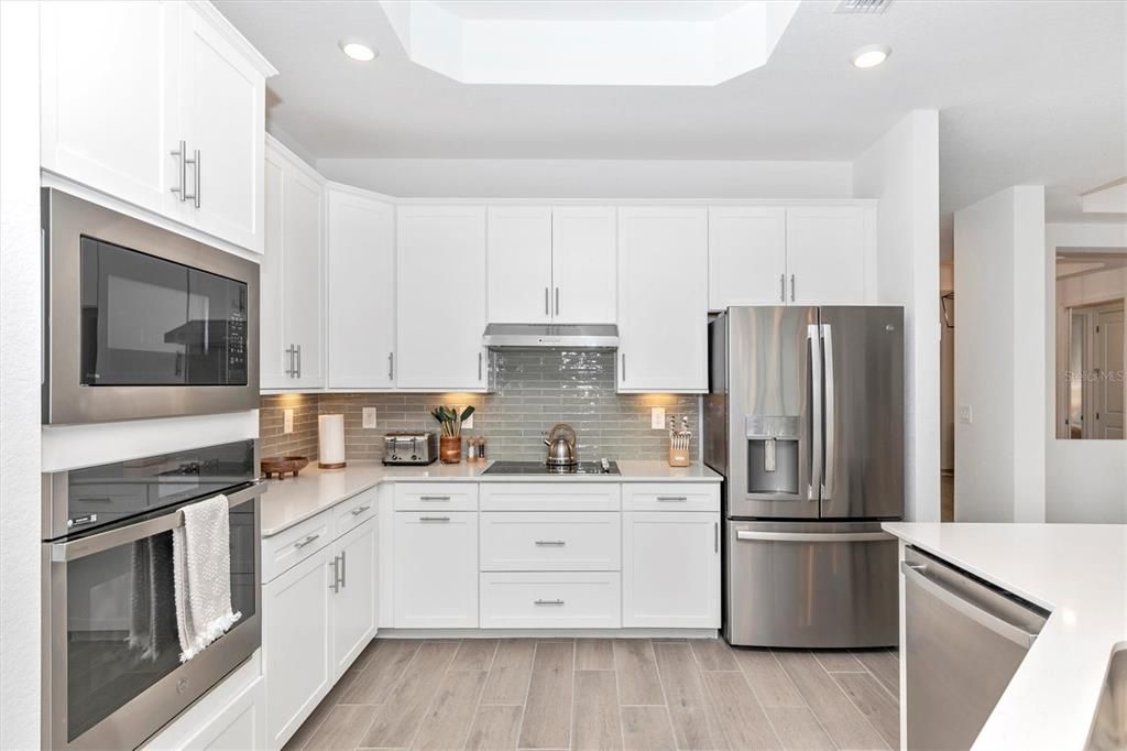 出租: $3,500 (4 贝兹, 2 浴室, 2223 平方英尺)