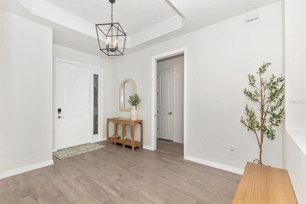 出租: $3,500 (4 贝兹, 2 浴室, 2223 平方英尺)